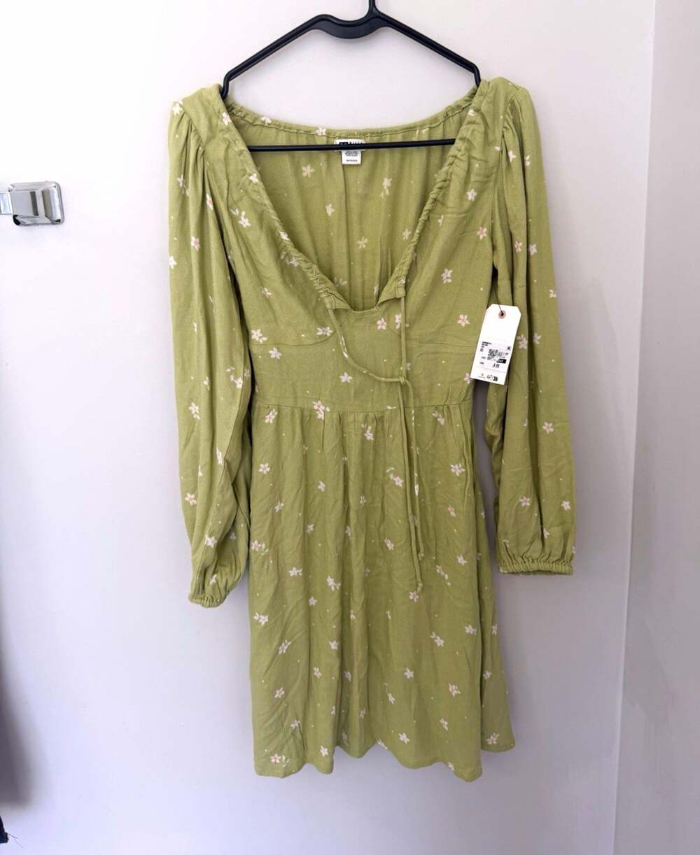 Billabong Green Floral V-Neck Ruffle Long Sleeve Mini Dress Women’s XS